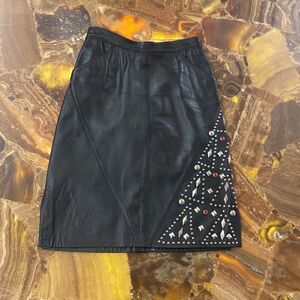 Ksenija 100% leather studded skirt, made in Italy 🇮🇹, size 42(6)